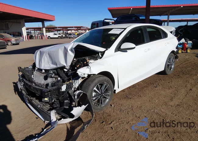 3KPF24AD1RE792726: 44185646