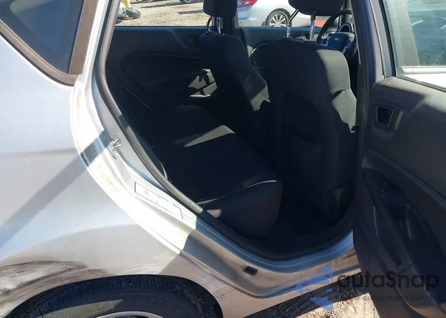 3FADP4EJ3JM107294: 44185666