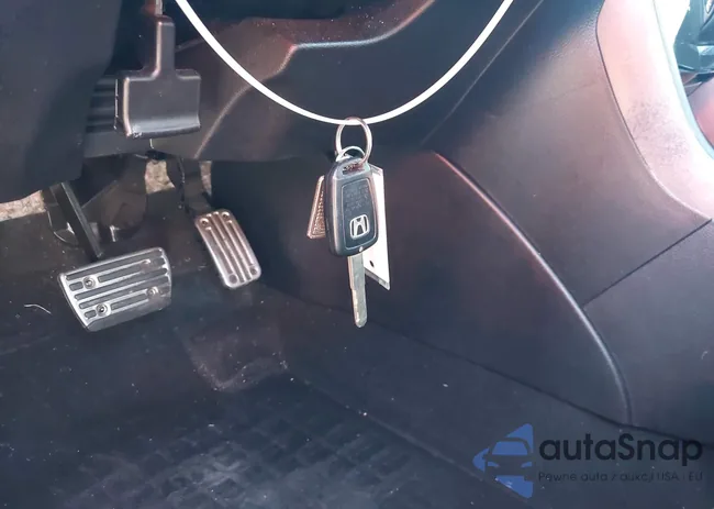 1HGCR2F58GA037384: 44185702