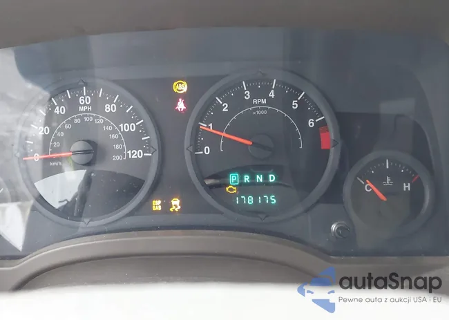 1J8FF47W27D185674: 44185724