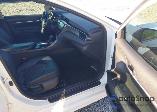 4T1B11HK5KU712772: 44185751