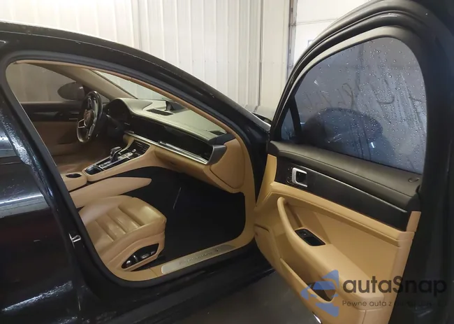 WP0AA2A76JL112116: 44185754