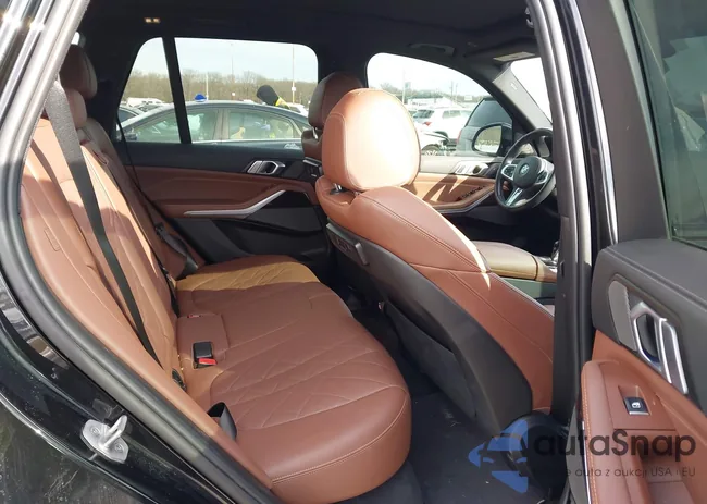 5UXCR6C04P9R99079: 44185785