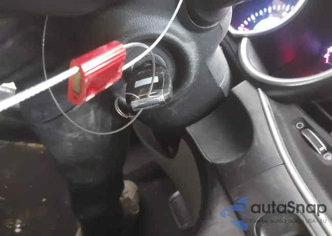 KNAGM4A77F5652113: 44185814