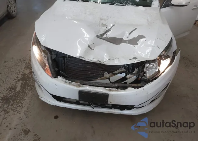 KNAGM4A77F5652113: 44185814