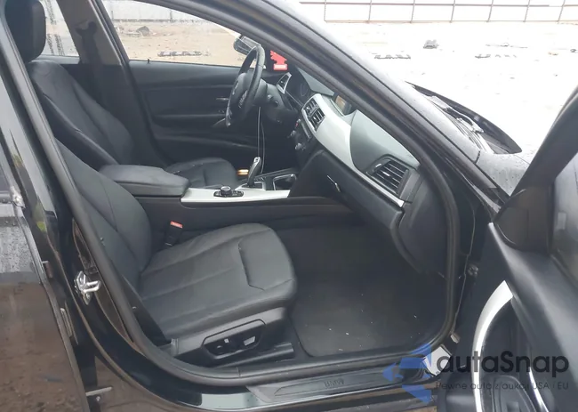 WBA3B1C58EK131528: 44185828