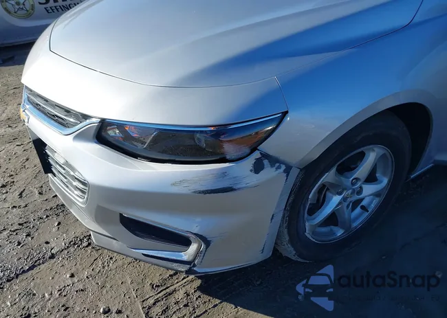 1G1ZC5ST4HF246022: 44185861