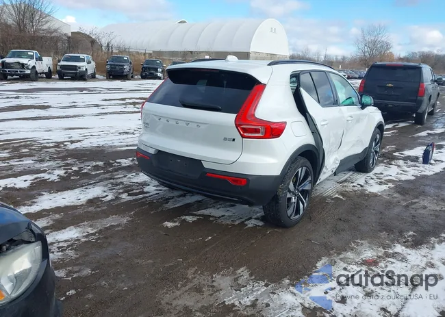 YV4L12UC6S2606417: 44185923