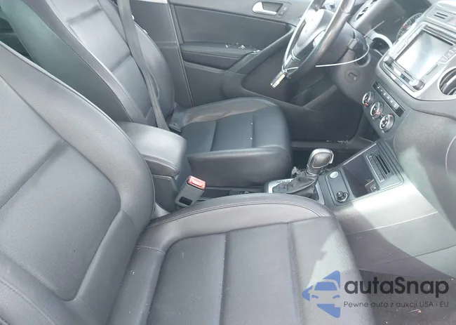 WVGAV7AX9GW562833: 44185992