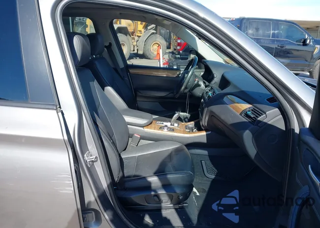 5UXWX9C52D0A28133: 44186006