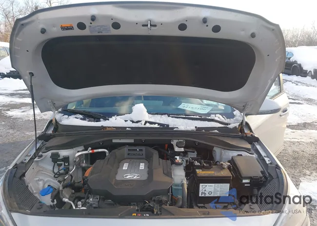 KMHC75LJ8LU063592: 44185106