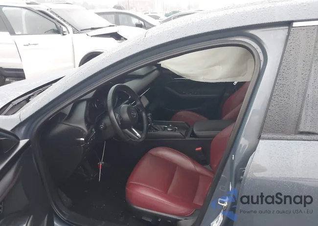 3MZBPBCM9RM413122: 44185179