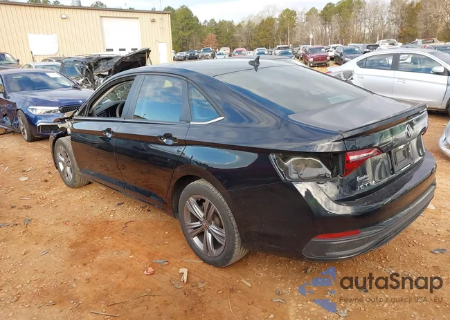 3VW7M7BU4RM035157: 44185207