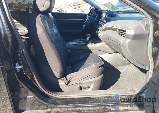 1N4BL4EV0KC163816: 44185268