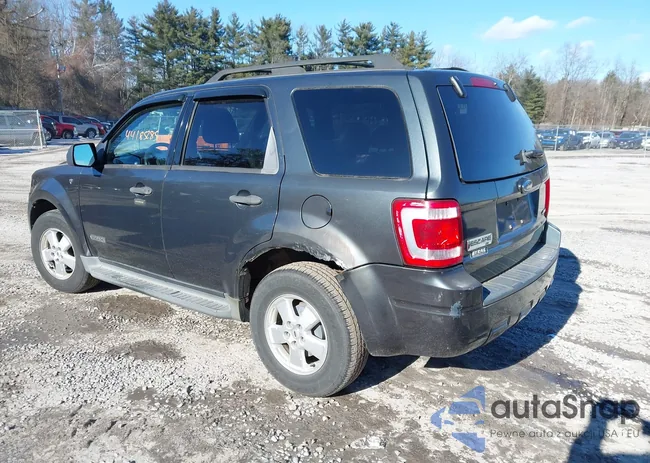 1FMCU931X8KC45104: 44185285