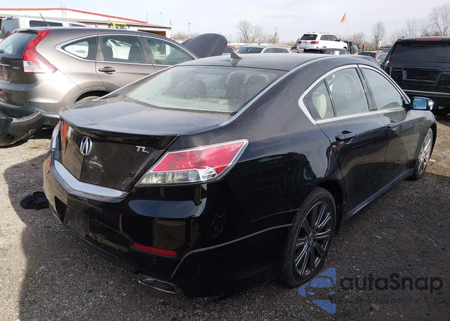 19UUA8F58EA008043: 44185318