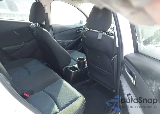 3MYDLBYV6KY520122: 44185329