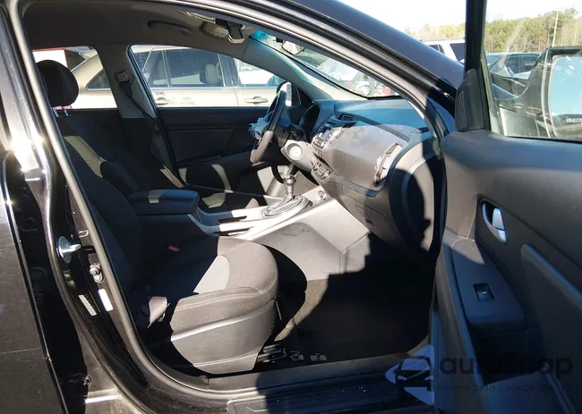 KNDPB3AC5G7838366: 44185374