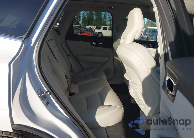 LYVA22RK1KB230781: 44186569