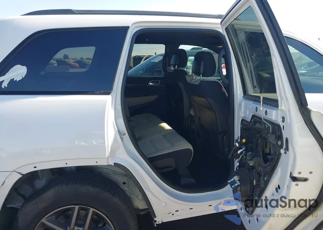 1C4RJEAG0HC674902: 44186658