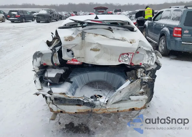 1G1ZB5E00CF101623: 44186662