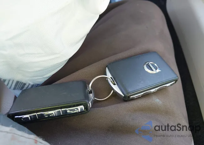 LYV102RK9KB196112: 44186663