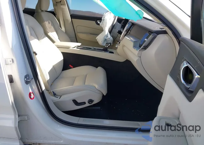 LYV102RK9KB196112: 44186663