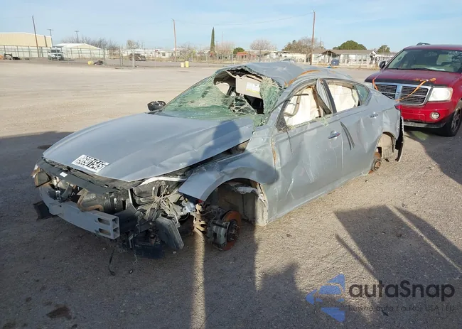 1N4BL4DV3MN410884: 44186695