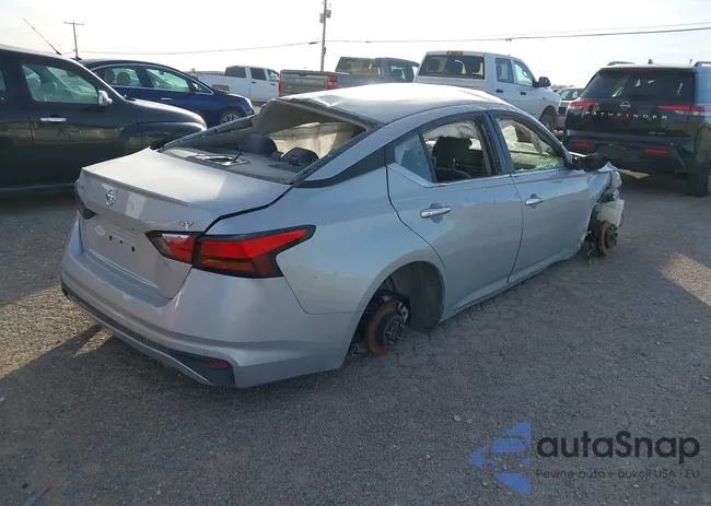 1N4BL4DV3MN410884: 44186695