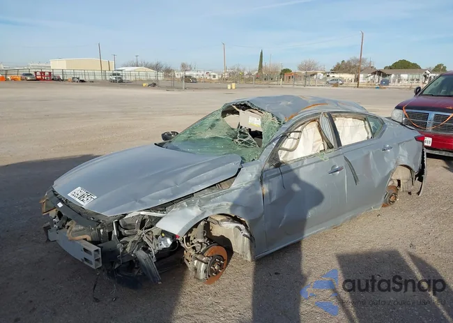 1N4BL4DV3MN410884: 44186695