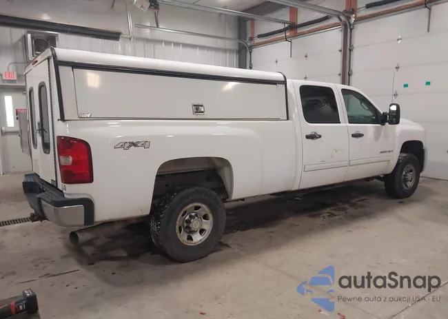 1GCHK83679F125440: 44186806