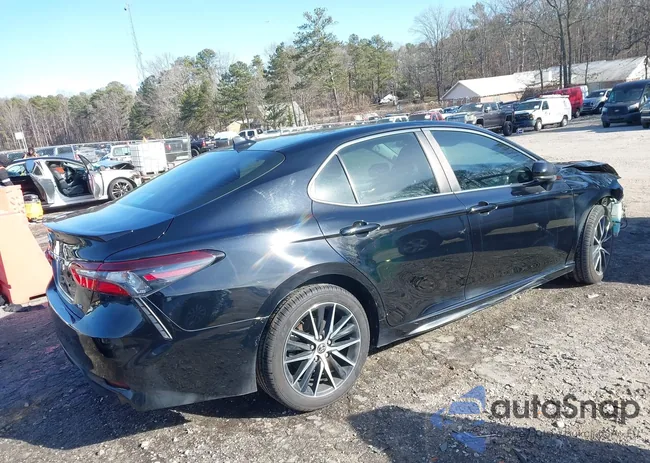 4T1G11AK6MU615227: 44186808