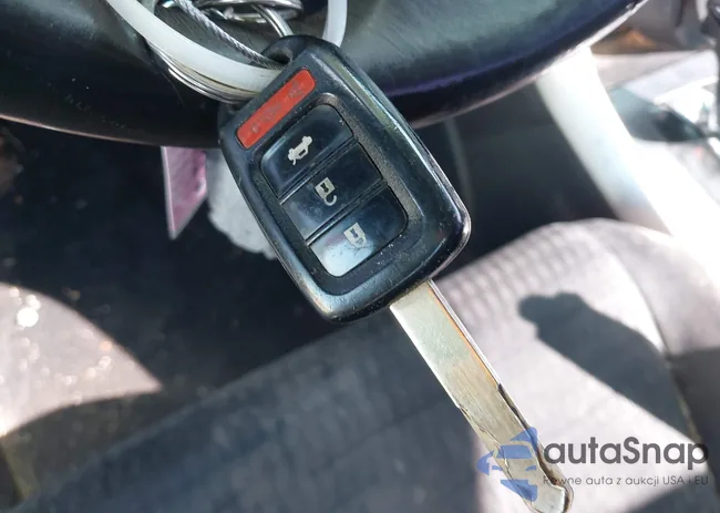 1HGCR2F59DA128319: 44186826