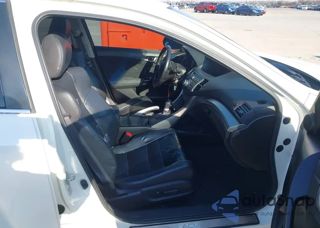 JH4CU2F65AC028349: 44186954