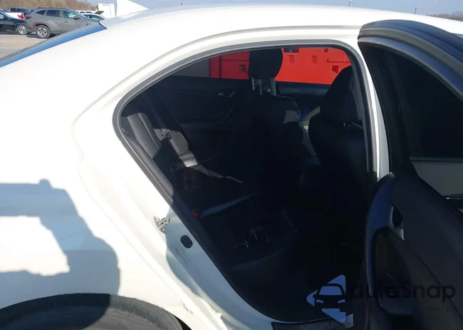 JH4CU2F65AC028349: 44186954