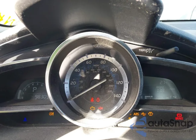 3MYDLBZV8GY104014: 44186027