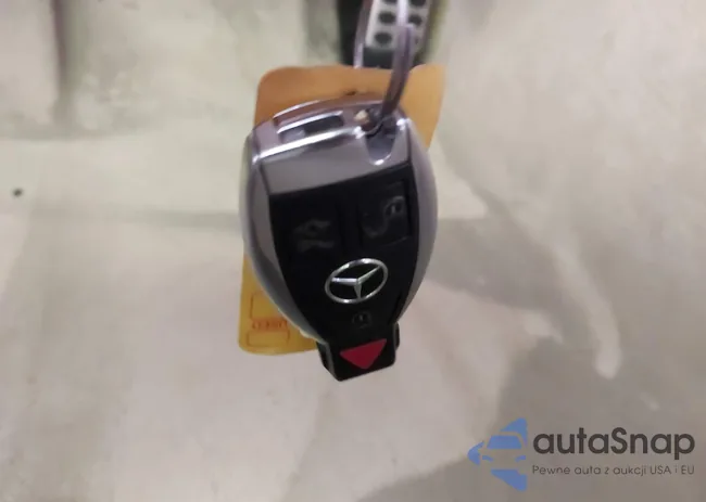 WDBSK75F93F018697: 44186150