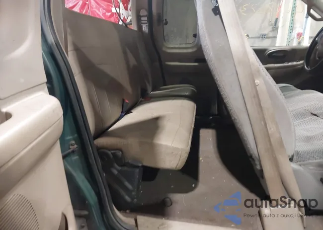 1FTRX18L9YNC03622: 44186232