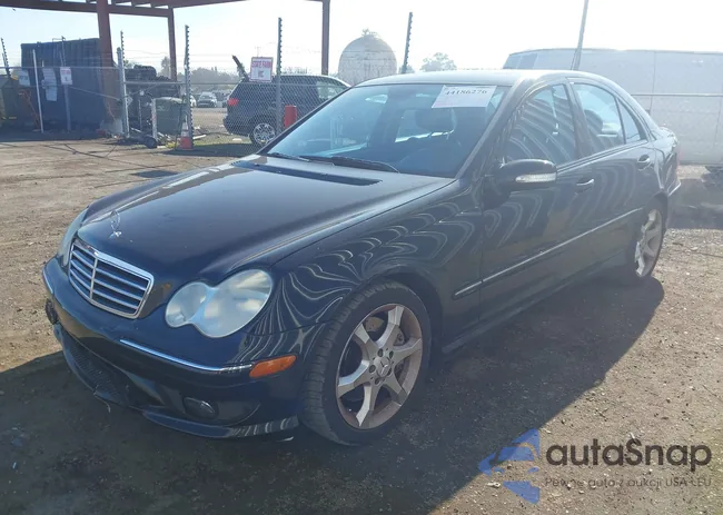 WDBRF52H47F928728: 44186276