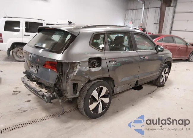 3VV8X7B2XRM032519: 44186298