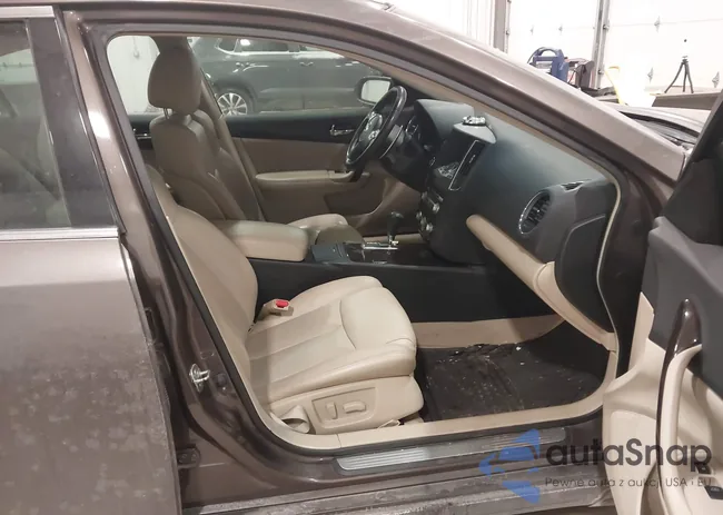 1N4AA5AP8EC471576: 44186332