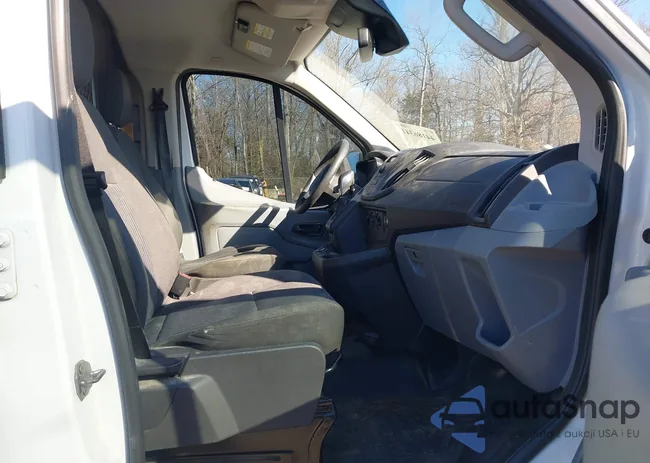 1FTYR1ZM9KKB00495: 44186341