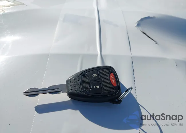 1J4HA6H11AL167381: 44186396