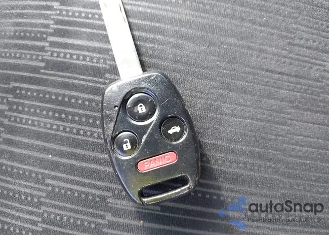 1HGCP2F37CA197187: 44187412