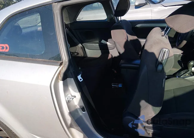 KNAFW6A32B5425047: 44187423