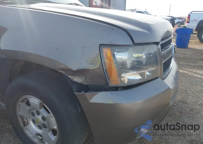 1GNSCJE03DR261002: 44187594