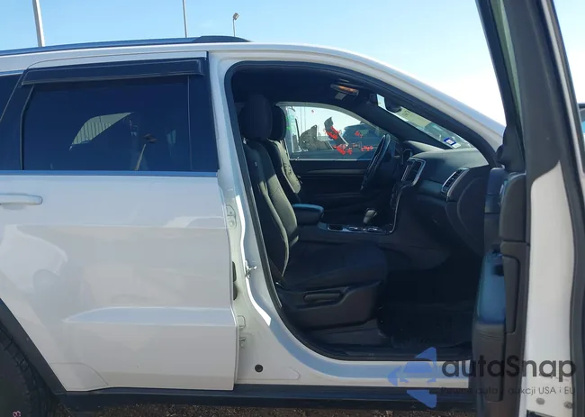 1C4RJEAG9LC160734: 44187601