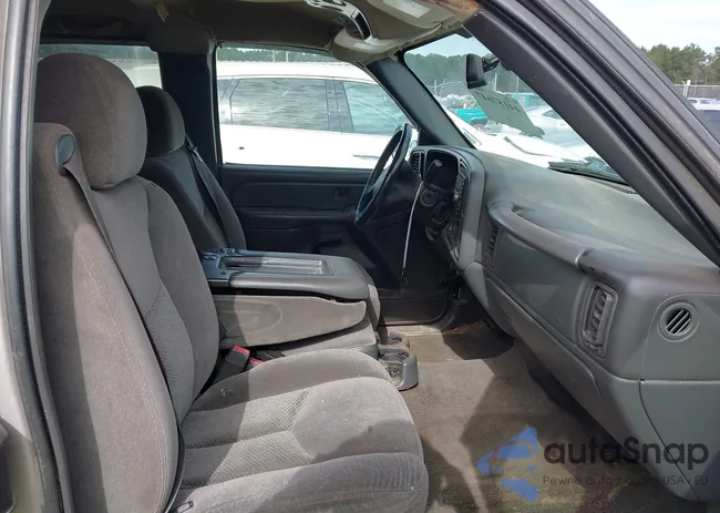 1GCEC19V76E157554: 44187647