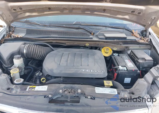 2C4RC1BG4GR101377: 44187653