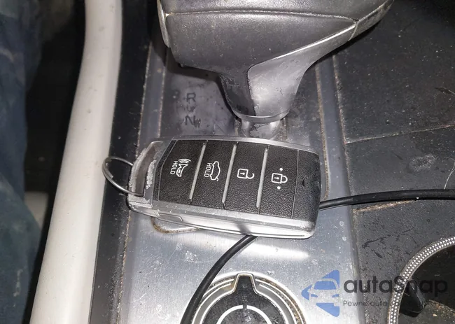 KMTG44LA3KU015491: 44187660